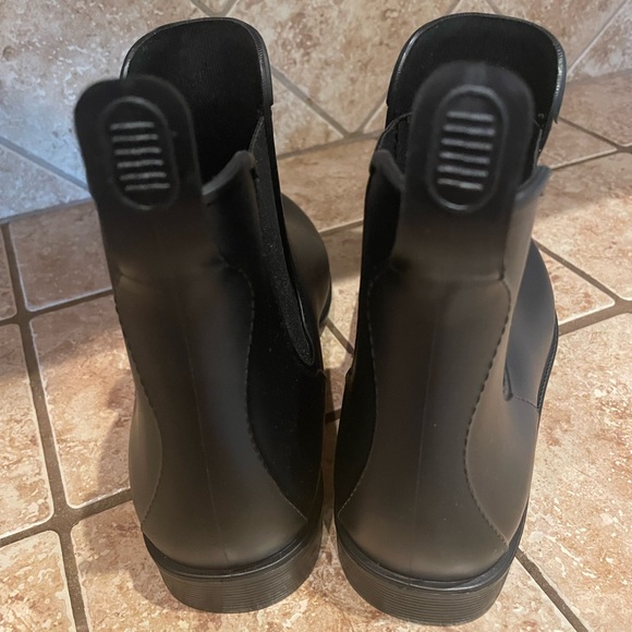 Asgard size 10 / 41 black Women's Ankle Rain Boots Waterproof Chelsea Boots ☔️ - Picture 7 of 10